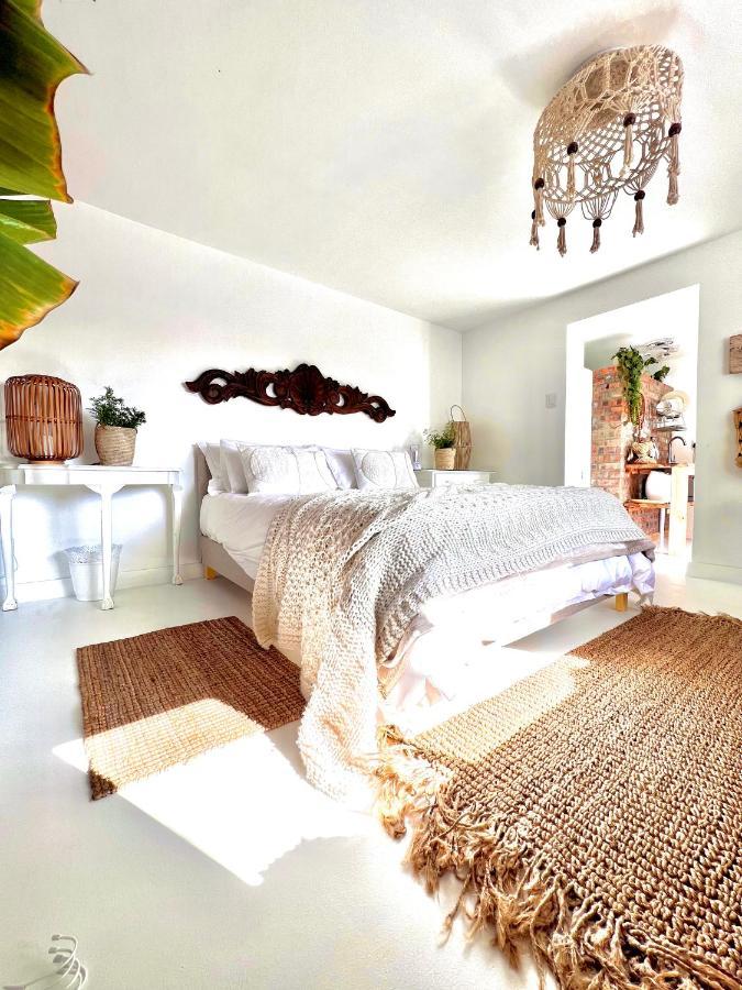 Sunny Bali Cottage Mosselbaai Buitenkant foto