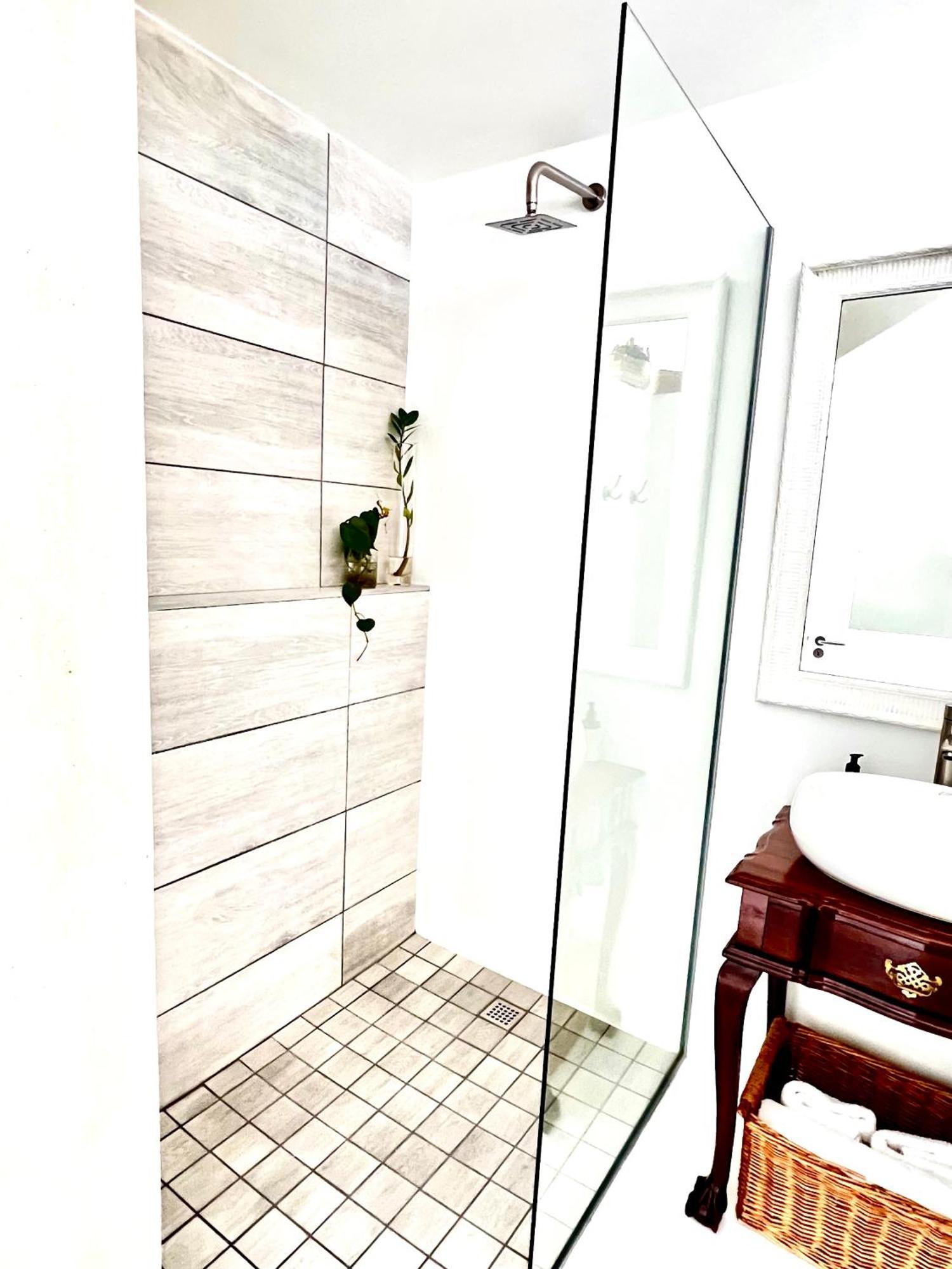 Sunny Bali Cottage Mosselbaai Buitenkant foto